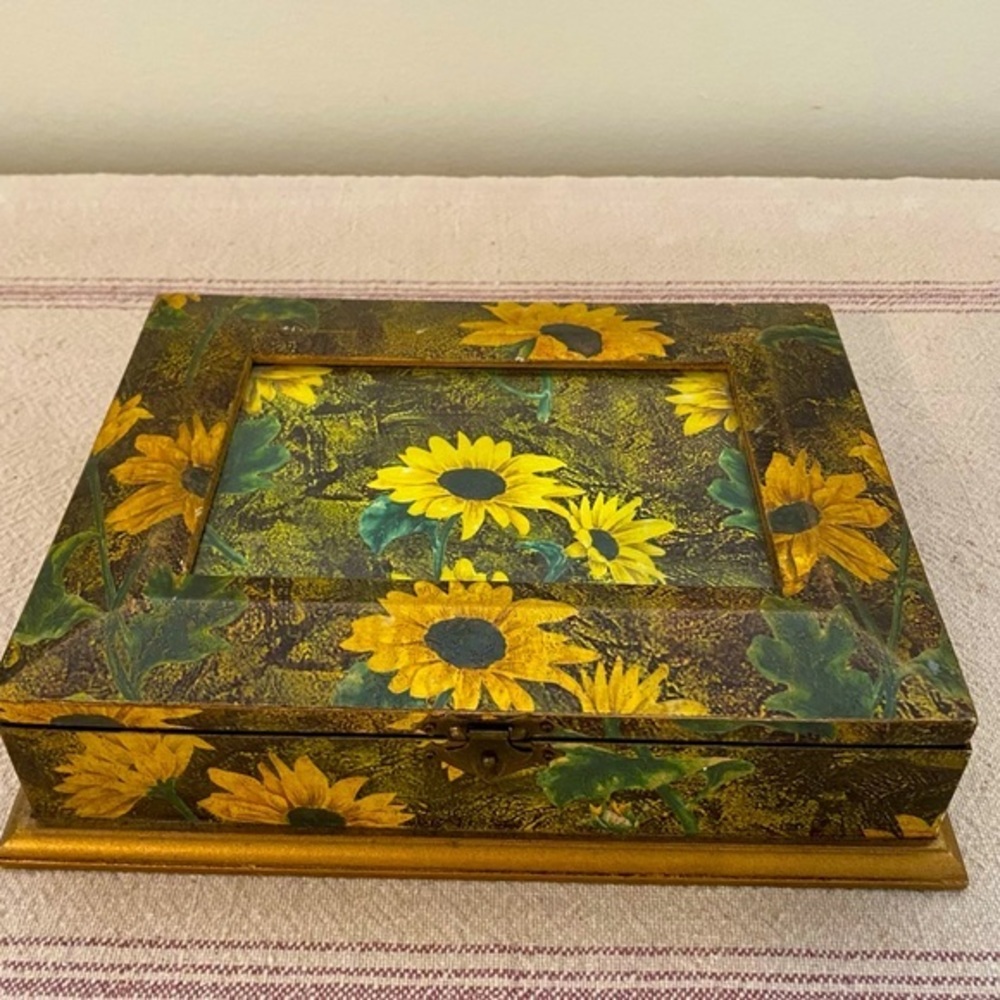 Vintage Sunflower Print Wooden Keepsake Box Frame